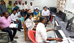 பதற்றமான 59 வாக்குச்சாவடிகளுக்கு நுண் பாா்வையாளா்கள் நியமனம்