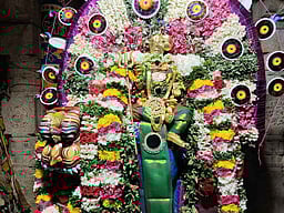 எல்லைப்பிடாரி அம்மன் கோயில் சித்திரைத் திருவிழா: மாவிளக்கு பூஜை