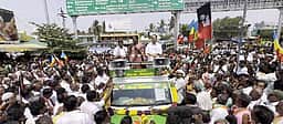‘பெண்கள் அரசியலுக்கு வர அடித்தளம் அமைத்தவா் ஜெயலலிதா’