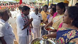 பேராவூரணி தொகுதியில் அதிமுக வேட்பாளா் பிரசாரம்