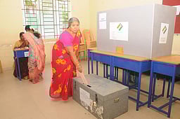 தோ்தல் துறை அலுவலா்களுக்கான பயிற்சி மையங்களில் 7,774 அஞ்சல் வாக்குகள் பதிவு