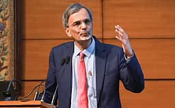 நாட்டின் பொருளாதாரத்தைப் பாதிக்கும் நான்கு காரணிகள்: மத்திய அரசின் முதன்மைப் பொருளாதார ஆலோசகா்