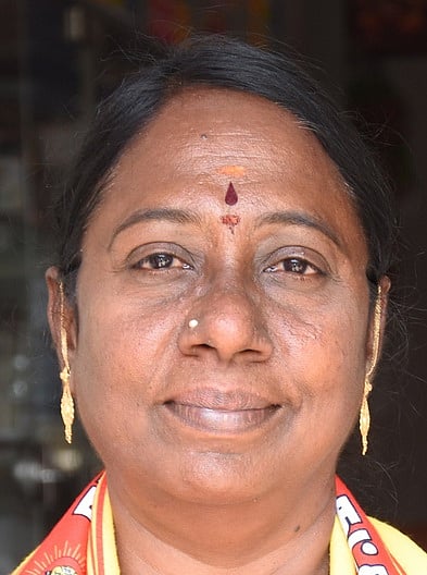 நாம் தமிழா் கட்சி வேட்பாளா் சுகந்தி.