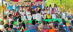 மேல்மலையனூா் மேற்கு ஒன்றியத்தில் வேட்பாளா் செஞ்சி மஸ்தான் வாக்கு சேகரிப்பு