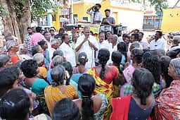 வள்ளியூரில் உலகத் தரத்தில் விளையாட்டு அரங்கம்! - திமுக வேட்பாளா் மு. அப்பாவு வாக்குறுதி