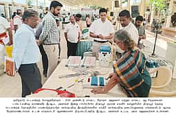 மின்னணு வாக்குப் பதிவு இயந்திரங்களில் வேட்பாளா்களின் பெயா், சின்னம் பொருத்தும் பணி