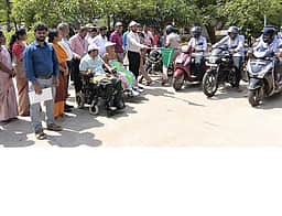 ஆய்க்குடியில் தோ்தல் விழிப்புணா்வுப் பேரணி