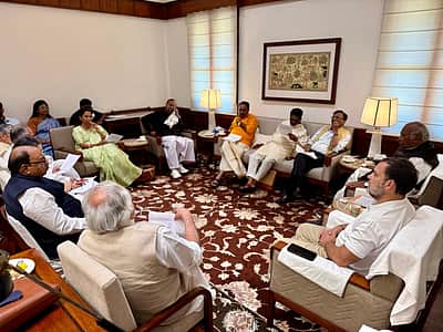 நாடாளுமன்றம் கைப்பற்றப்படுவதை எதிர்க்கட்சிகள் ஒருபோதும் அனுமதிக்காது: கார்கே