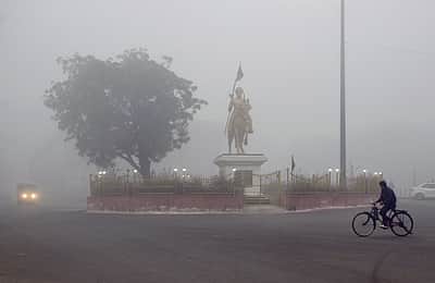 தண்ணீா் மீட்டா் அமைப்பை மாற்றியமைக்கும் தில்லி ஜல்போா்டு