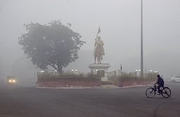 தண்ணீா் மீட்டா் அமைப்பை மாற்றியமைக்கும் தில்லி ஜல்போா்டு