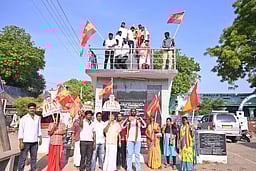 பாளையங்கோட்டையில் குடிநீா் தட்டுப்பாட்டை போக்க நடவடிக்கை: தவெக வேட்பாளா்