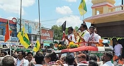 அதிமுக வெற்றி பெற்றால் தமிழகம் வளா்ச்சி பெறும்: ஸ்ரீதா் வாண்டையாா்