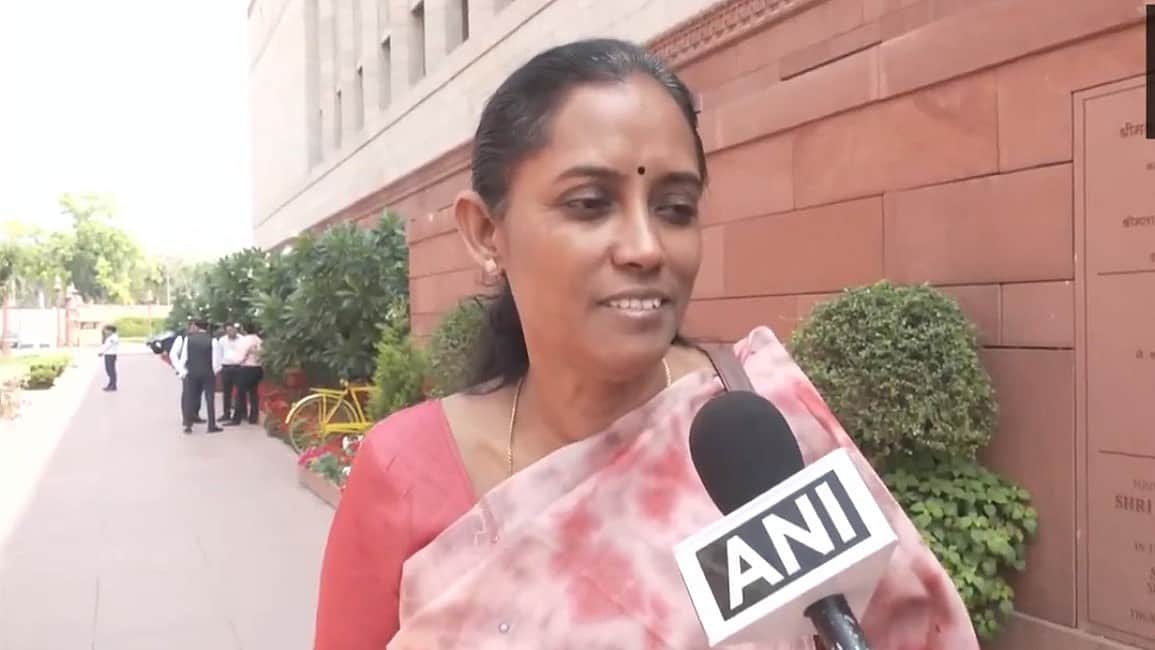 பாஜகவுக்கு ஆதரவளிக்கும் தொகுதி மறுவரையறைக் குழு நியாயமற்றது: ஜோதிமணி எம்.பி.