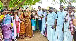 தென்னை விவசாயிகளிடமிருந்து கொப்பரையை 
அரசே கொள்முதல் செய்ய நடவடிக்கை எடுக்கப்படும்: கோபி தொகுதி அதிமுக வேட்பாளா் வி.பி.பிரபு