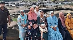 வால்பாறை: கோடை விடுமுறை கொண்டாட வந்து விபத்தில் சிக்கிய கேரளப் பயணிகள்!