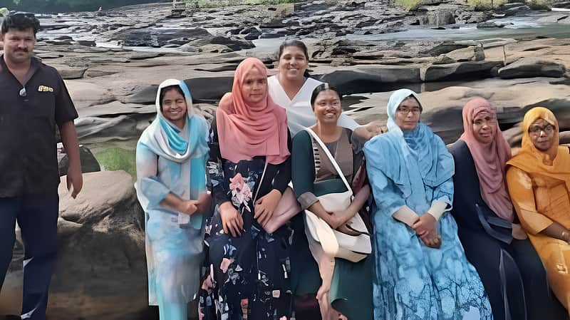 வால்பாறைக்கு வந்து விபத்தில் சிக்கி பலியான கேரள சுற்றுலாப் பயணிகள்.