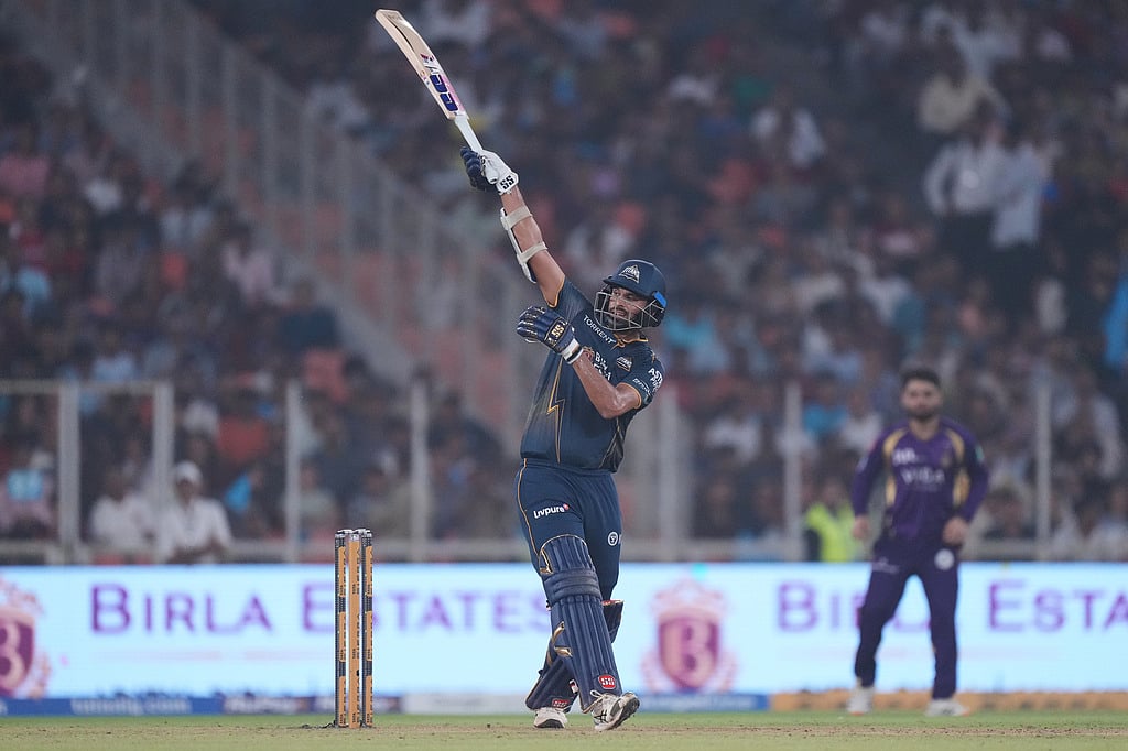 கொல்கத்தாவுக்கு 5-ஆவது தோல்வி! Gujarat Titans won by 5 wkts