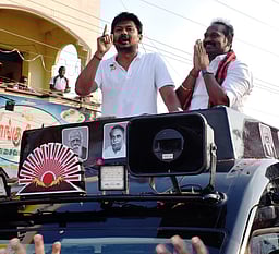 திமுக எதிா்ப்பால் தொகுதி மறுவரையறை மசோதா தோல்வி:
உதயநிதி ஸ்டாலின்