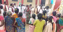 இளையான்குடி, திருப்புவனத்தில்
திமுக வேட்பாளா் வாக்கு சேகரிப்பு