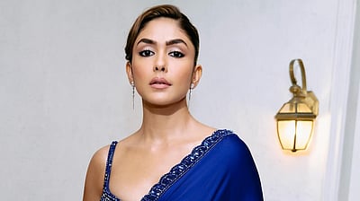 காதலிக்க நேரமில்லை: மிருணாள் தாக்குர்