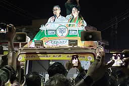 தமிழகத்தில் ஆட்சி மாற்றம் தேவை: சரத்குமாா் பிரசாரம்!