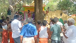 கோரக்கநாதா் கோயிலில் கால்நாட்டு விழா: ஏப். 30இல் குடமுழுக்கு!