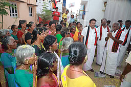 பட்டாசுத் தொழிலைப் பாதுகாக்க நடவடிக்கை: திமுக வேட்பாளா் கடற்கரைராஜ் உறுதி