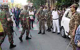 மேற்கு வங்க முதல் கட்டத் தேர்தல்: ஏற்பாடுகள் தீவிரம்! வாக்குப்பதிவு இயந்திரங்கள் அனுப்பிவைப்பு!