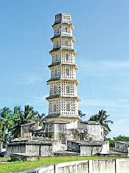 மனம் கவர்ந்த மனோரா