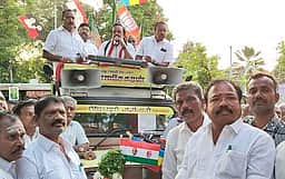 மீண்டும் பெண்களுக்கான திட்டங்கள்: மேற்கு தொகுதி அமமுக வேட்பாளா் உறுதி