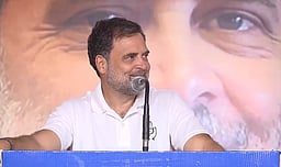 மு.க. ஸ்டாலினை மோடியால் ஒருபோதும் கட்டுப்படுத்த முடியாது! சோளிங்கரில் ராகுல் பேச்சு