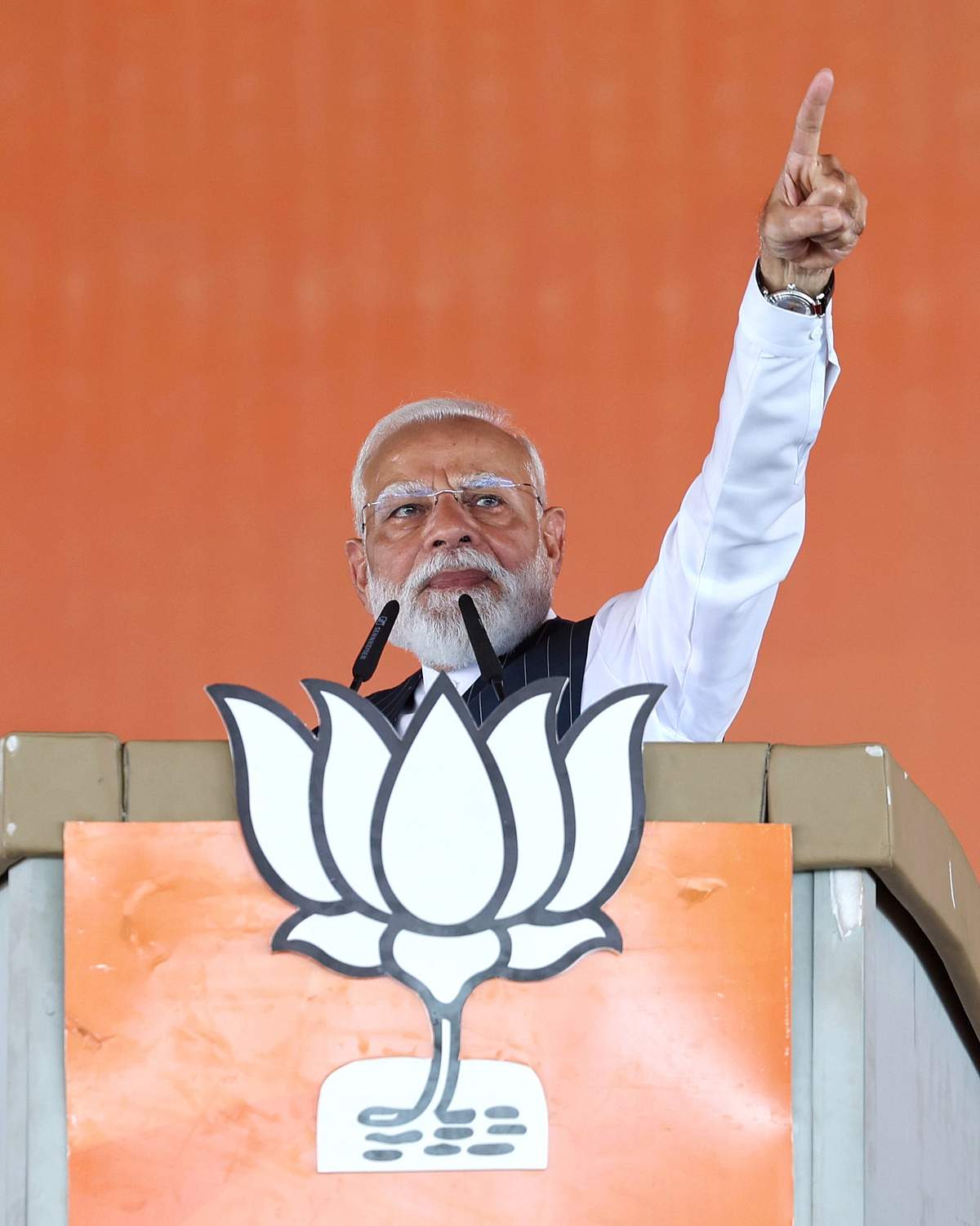 ஓபிசி இடஒதுக்கீட்டை முஸ்லிம்களுக்கு ஒதுக்கும் திரிணமூல் காங்கிரஸ்: மேற்கு வங்கத்தில் பிரதமர் மோடி பிரசாரம்! 