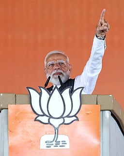 ஓபிசி இடஒதுக்கீட்டை முஸ்லிம்களுக்கு ஒதுக்கும் திரிணமூல் காங்கிரஸ்: மேற்கு வங்கத்தில் பிரதமர் மோடி பிரசாரம்! 