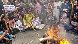 மகளிர் இடஒதுக்கீடு மசோதா தோல்வி! பாஜகவும் மோடியும் பெண்களுக்கு எதிரானவர்கள்: காங்கிரஸ்