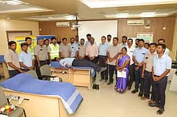 ராம்கோ சிமெண்ட் பணியாளா்கள் 61 போ் ரத்த தானம்