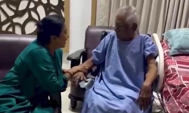 தேசிய விருது தர வேண்டும்... ராதிகாவைப் பாராட்டிய பாரதிராஜா!