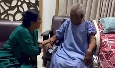 தேசிய விருது தர வேண்டும்... ராதிகாவைப் பாராட்டிய பாரதிராஜா!