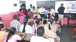 வாக்குப் பதிவு: அலுவலா்கள் பதற்றமின்றி செயல்பட வேண்டும்
கடலூா் மாவட்டத் தோ்தல் அலுவலா்