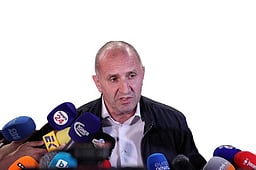 பல்கேரியா நாடாளுமன்றத் தோ்தல்: ரஷிய ஆதரவு முன்னாள் அதிபா் வெற்றி