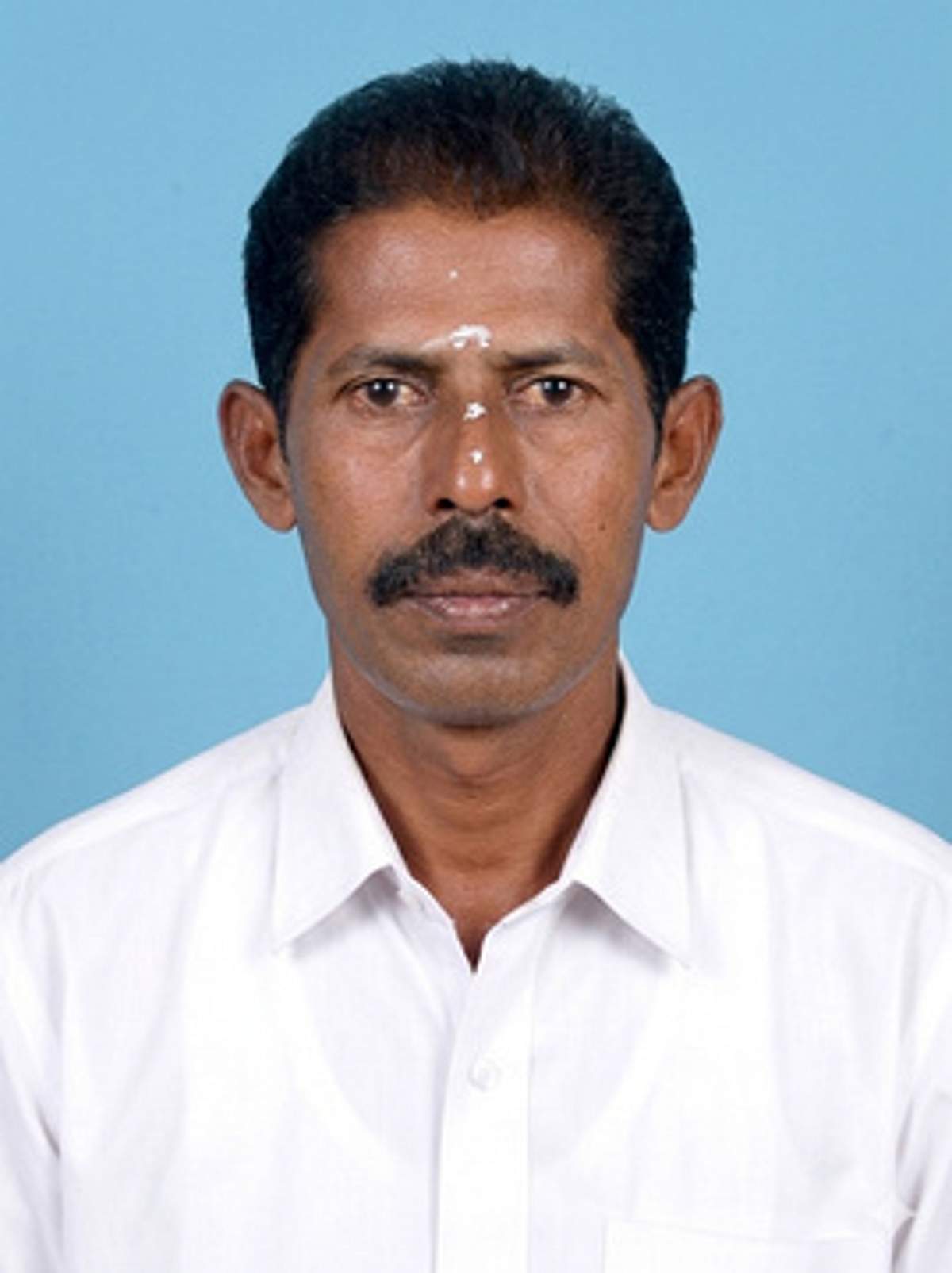 பணியின்போது கீழே விழுந்து
லேத் உரிமையாளா் உயிரிழப்பு