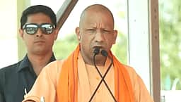 உ.பி.யில் சமாஜவாதி, திமுகவுக்கு எதிராக யோகி ஆதித்யநாத் பேரணி!