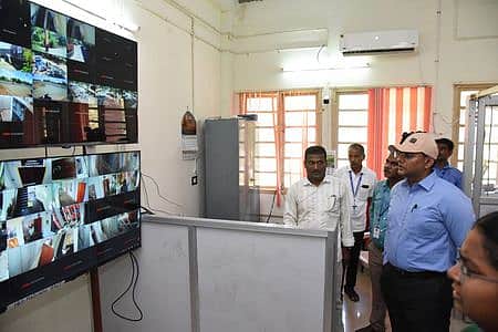 வாக்கு எண்ணிக்கை மையத்தில் ஆட்சியா் ஆய்வு