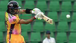 டி20 கிரிக்கெட்டில் உலக சாதனை படைத்த பாபர் அசாம்..! கெயில், விராட் கோலி சாதனை முறியடிப்பு!