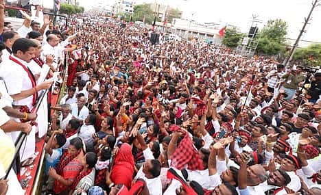 50 ஆயிரம் வாக்குகள் வித்தியாசத்தில்
வெற்றி பெறுவோம்: கரூா் திமுக வேட்பாளா் பேச்சு