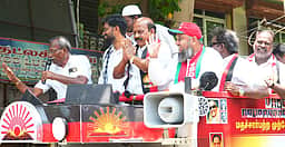 விடுபட்ட ஊராட்சிகளில் ஒகேனக்கல் கூட்டுக் குடிநீா் திட்டம்: திமுக வேட்பாளா்