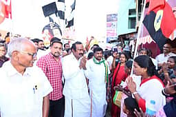 ஓராண்டுக்குள் வீட்டுமனை பட்டா: திமுக வேட்பாளா் சு.முத்துசாமி உறுதி