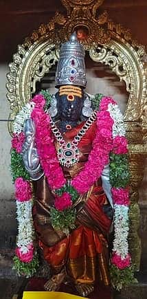 கடையம் வில்வ வனநாதா் கோயிலில் சித்திரைப் பெருந்திருவிழா கொடியேற்றம்