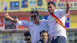 லஞ்சக் கொள்ளைப் பணமழை பொழிந்தாலும் விசில் புரட்சிக்குத் தயாராகுங்கள்! - விஜய்