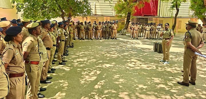 முதியோா், மாற்றுத்திறனாளிகள் வாக்களிக்க முன்னுரிமை:
திருப்பத்தூா் எஸ்.பி. அறிவுறுத்தல்