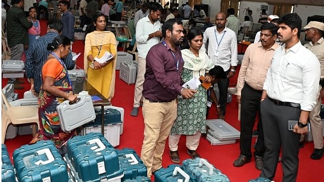 நாளை வாக்குப்பதிவு: முதல்முறை வாக்காளர் கவனத்துக்கு! - நேரலை